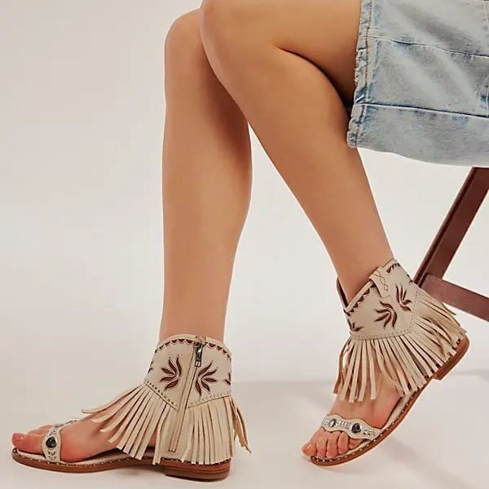 Free People Ash Dakota Fringe Sandals - White
